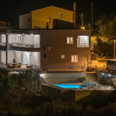 Villa Violeta With Amazing Sea View Макарска Екстериор снимка