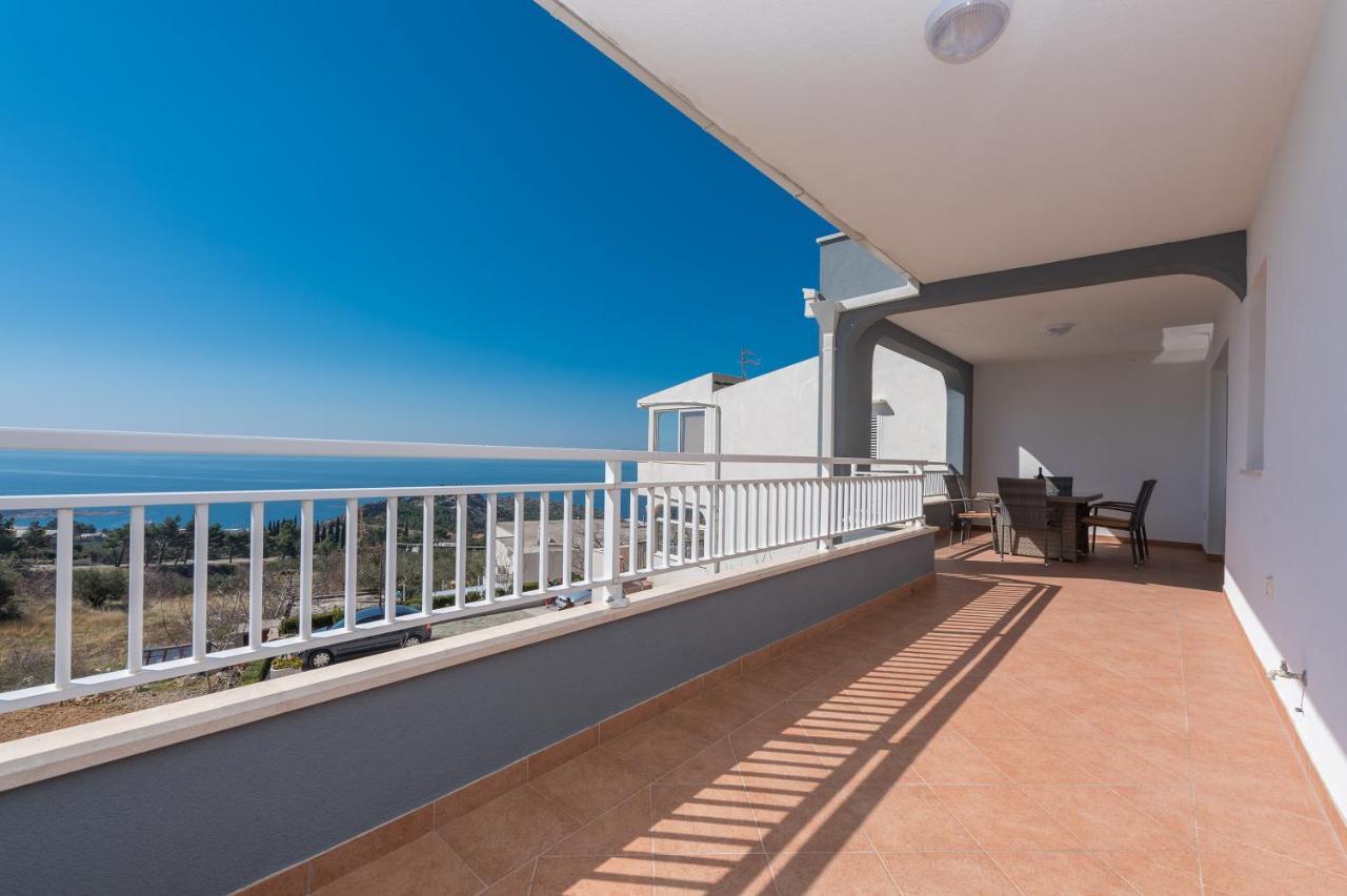 Villa Violeta With Amazing Sea View Макарска Екстериор снимка