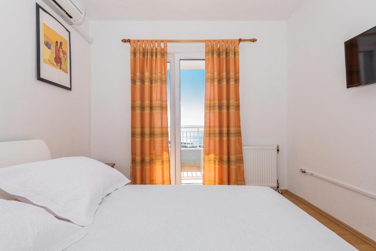 Villa Violeta With Amazing Sea View Макарска Екстериор снимка
