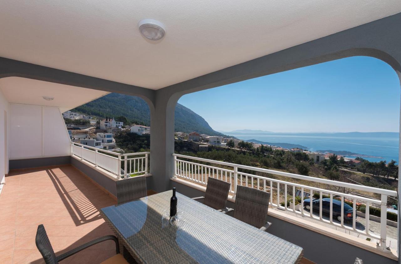 Villa Violeta With Amazing Sea View Макарска Екстериор снимка