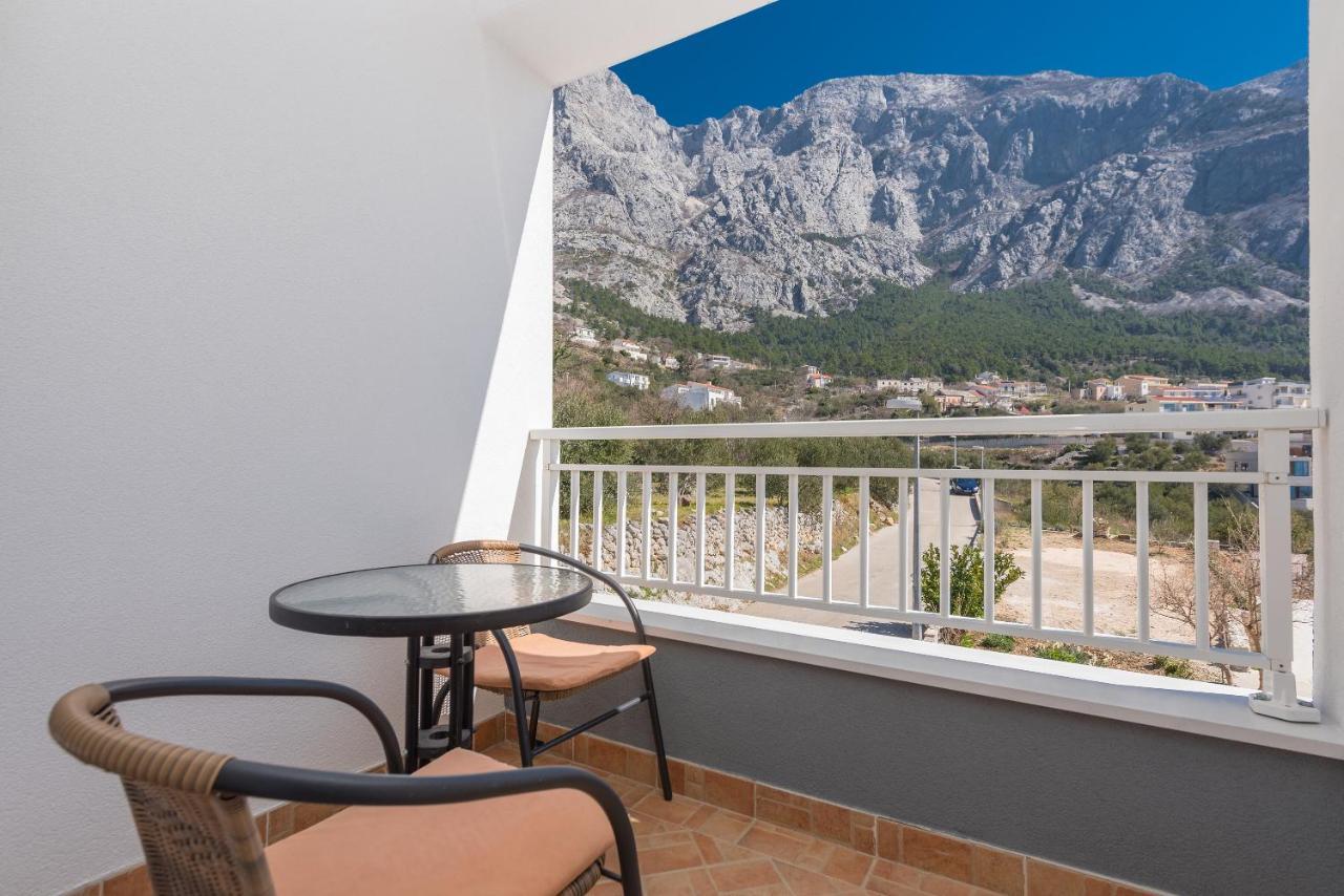 Villa Violeta With Amazing Sea View Макарска Екстериор снимка